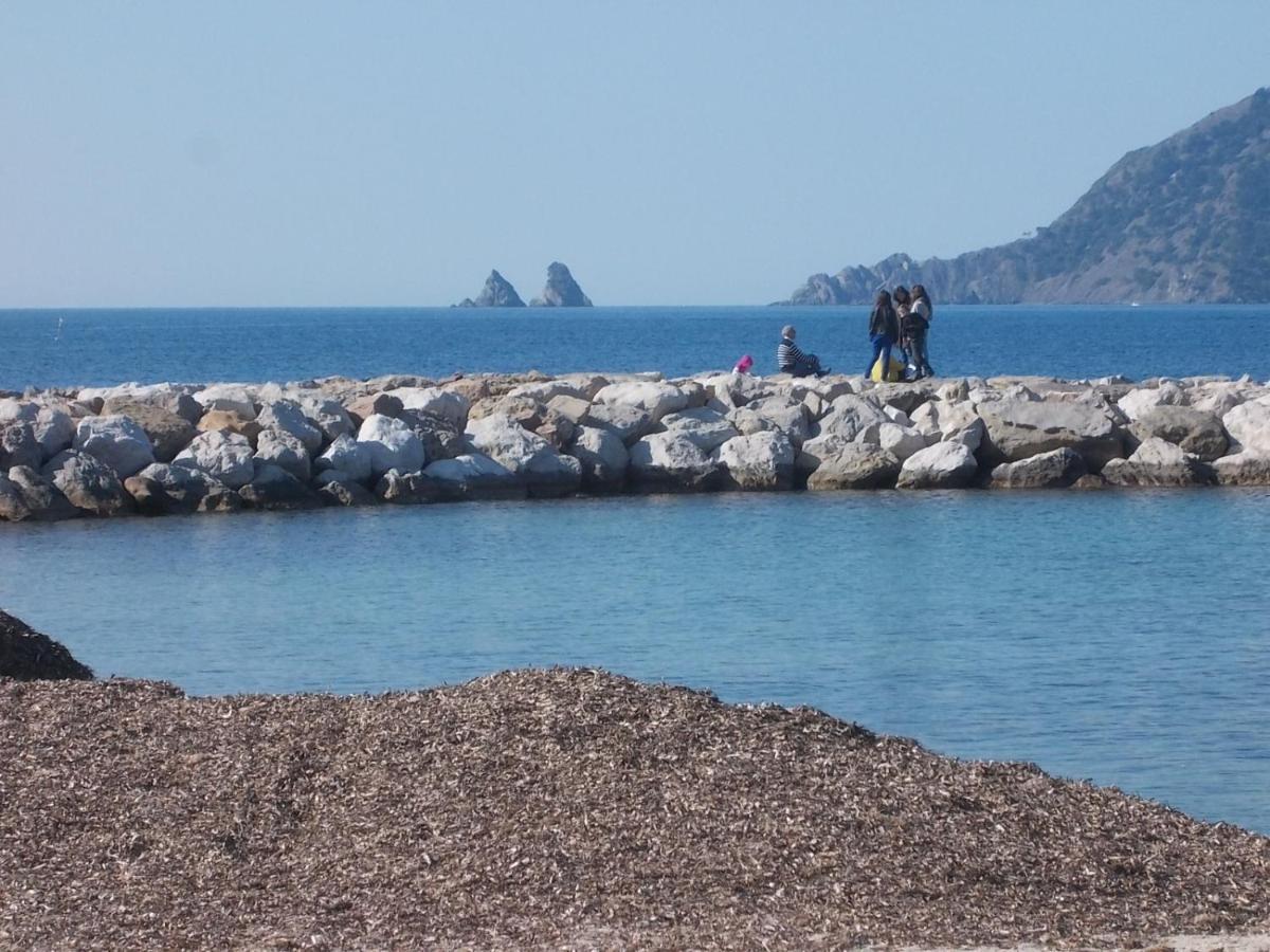 T2 Climatise A 500M De La Plage Sur La Presqu'Ile De Saint Mandrier Sur Mer ภายนอก รูปภาพ